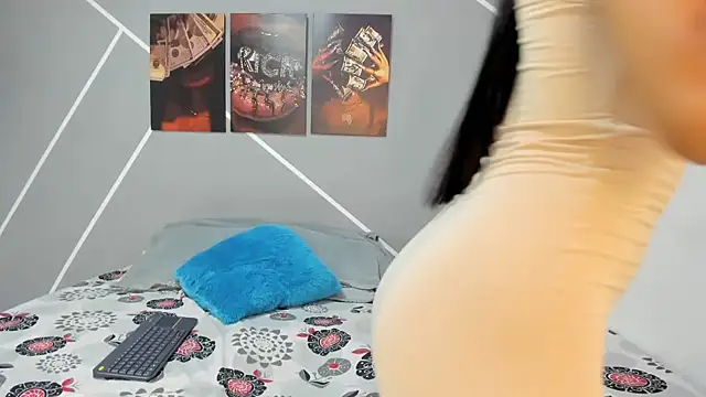 Sexy777Couple online show from April 17, 12:57 am