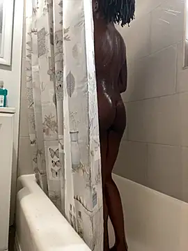 littyleesh1 online show from March 19, 4:11 pm