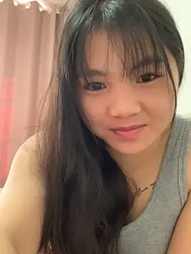 Emlyly-18 online show from November 22, 1:52 am