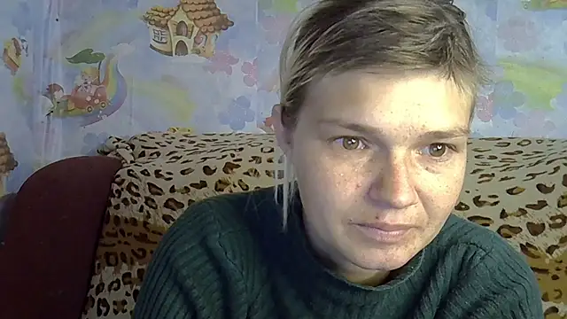 SaraSnow  online show from April 30, 8:57 pm