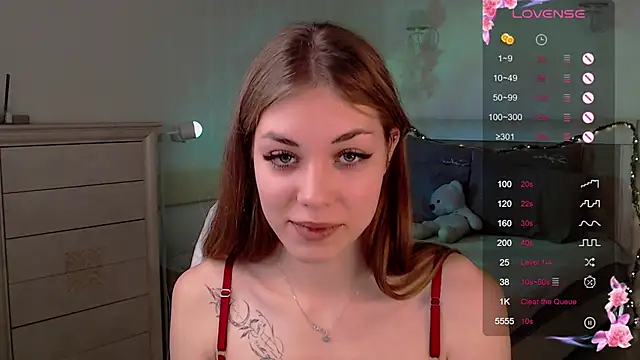 Leila Vanilla online show from November 12, 2:20 am