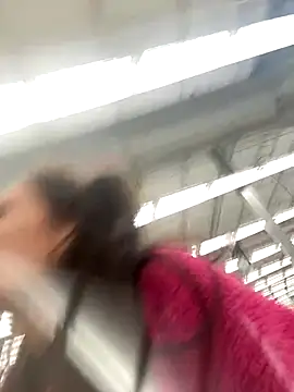 icy pisces online show from December 15, 2:33 pm