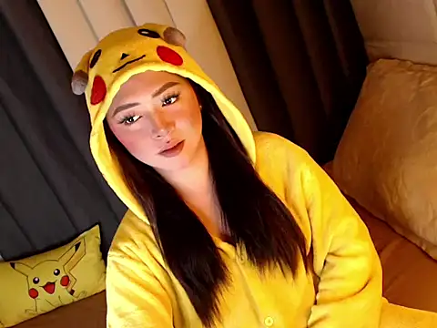 yourdevilsweettsx online show from March 19, 1:15 pm