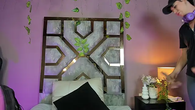 Electra Gosselin online show from June 4, 12:16 am