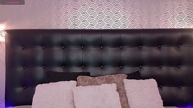 NaiaraMasson  online show from March 2, 12:23 pm