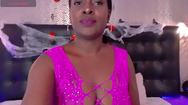 NaiaraMasson  online show from October 27, 12:22 pm