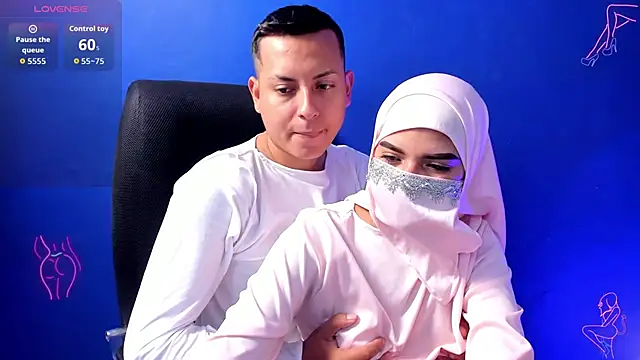 Snapshot of Sahira_and_Zaid chatting on October 3, 6:57 pm Sahira and Zaid online show from October 3, 6:57 pm