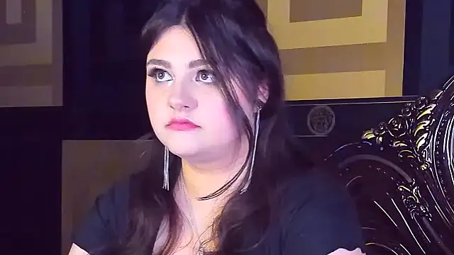 Snapshot of UR_BELLA chatting on October 10, 3:50 pm UR BELLA online show from October 10, 3:50 pm