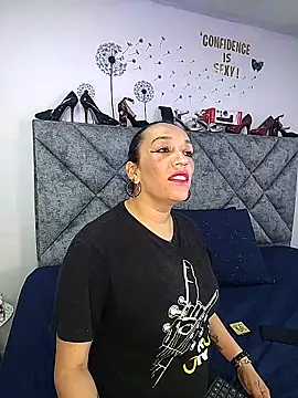 Shantey Laurent online show from April 16, 3:12 pm