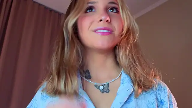 LoveSeekins online show from April 18, 7:18 pm