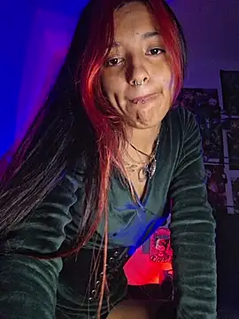 carolinerue online show from February 13, 10:50 am