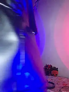 carolinerue online show from February 21, 4:02 am