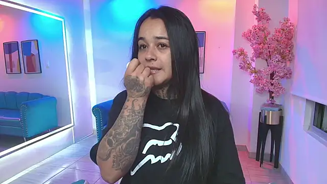 Black roseee online show from April 2, 4:10 am