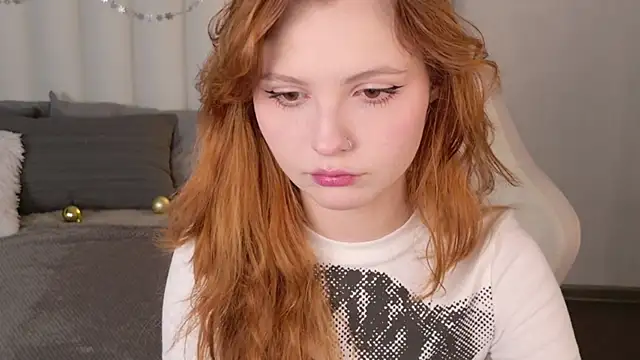 AlisHanson online show from December 15, 8:08 am