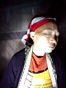 -Xuka-200 online show from December 15, 11:43 pm