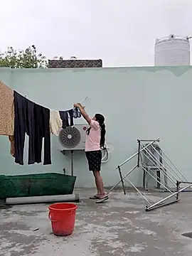 Hot-Pooja25 online show from April 8, 5:20 am