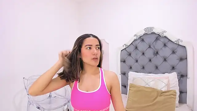 Skylerwhite02 online show from March 27, 3:52 am