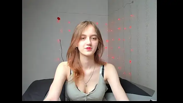 dreamy pollyyy online show from March 17, 12:31 pm