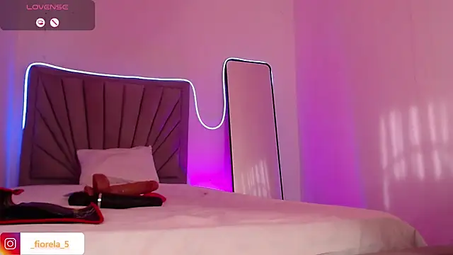 Fiorela 1 online show from March 30, 12:38 pm