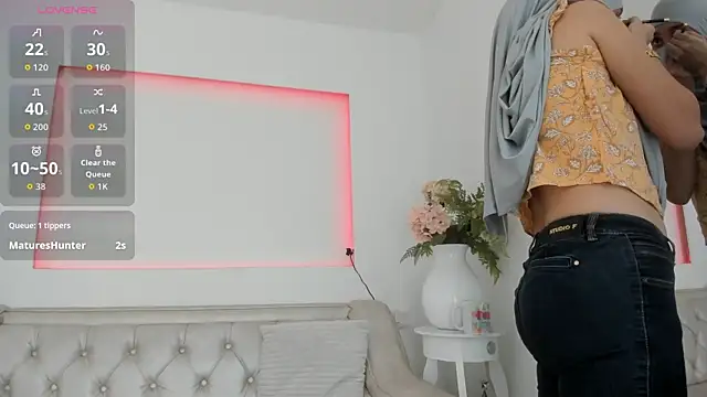 Ridwana  online show from October 18, 12:19 pm