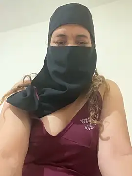 Wild-Nayra online show from November 15, 1:06 am