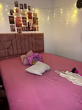 Anabelle 00  online show from January 10, 3:44 am