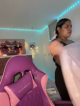 Anabelle 00  online show from April 18, 3:09 am