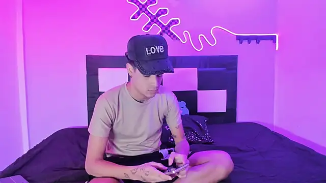 Lucky boys  X online show from April 1, 11:33 am