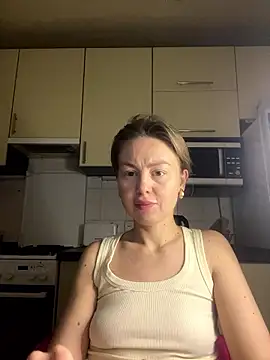 MartaLuna  online show from January 13, 3:05 pm