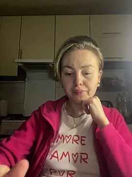 MartaLuna  online show from February 13, 7:15 pm