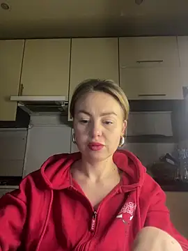 MartaLuna  online show from February 5, 10:24 pm