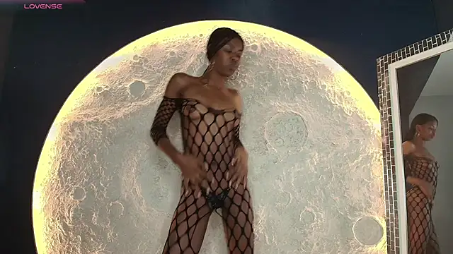 CamilaaSaenz online show from January 6, 12:09 pm