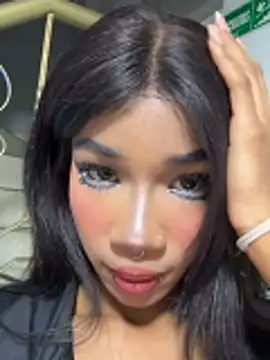 AishaValcazar online show from April 8, 4:14 am