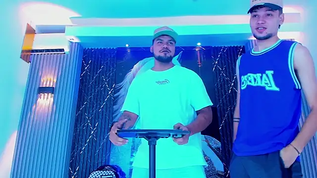 Snapshot of Iam_Steven chatting on September 28, 12:43 pm Iam Steven online show from September 28, 12:43 pm