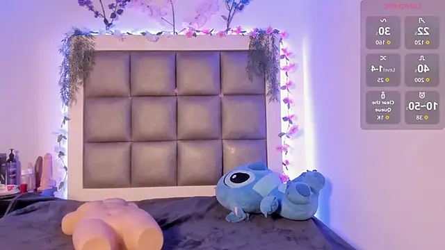 abbiecollins js online show from February 12, 4:47 am