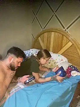 coupleyys online show from February 3, 2:53 am