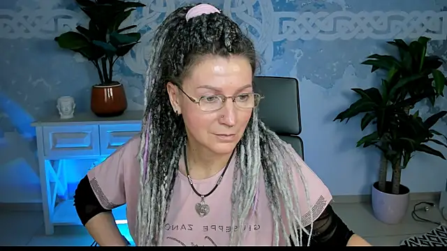 UmaSpace online show from November 3, 6:17 am