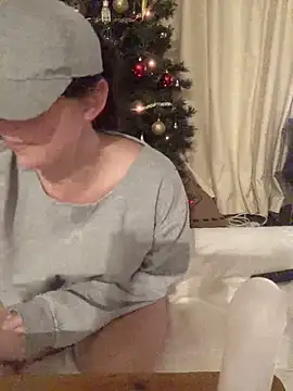 Mia Winters online show from December 21, 5:50 pm