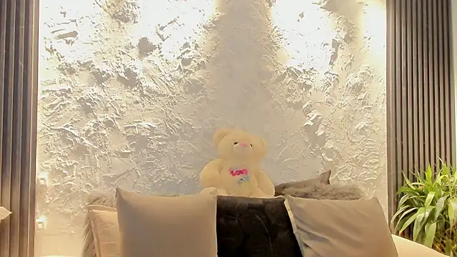 joselin rouse online show from February 26, 12:59 pm