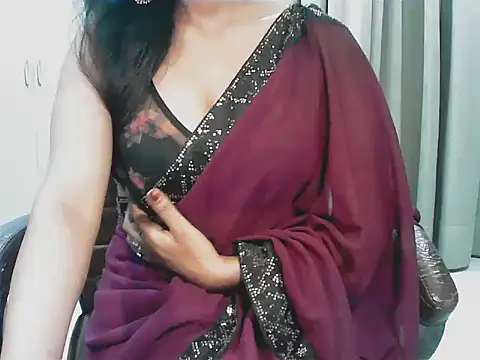 short girl  online show from November 26, 10:00 pm