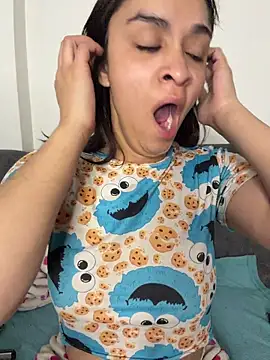 Isabella-Teen online show from January 9, 2:27 am