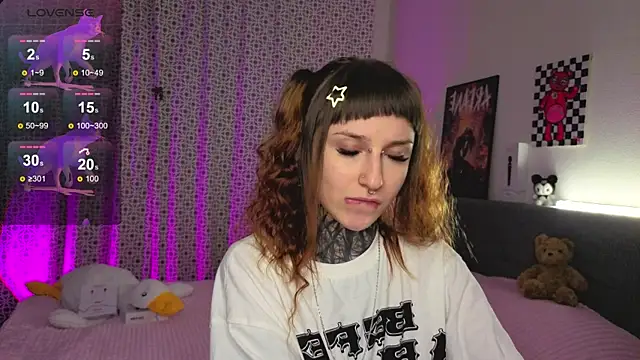 LilithPoison online show from November 21, 6:10 pm