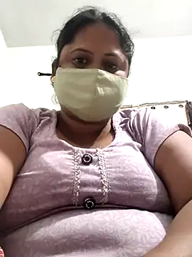 Mmm143 online show from April 10, 6:14 pm