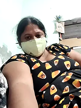 Mmm143 online show from November 4, 6:02 pm