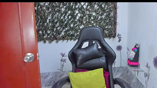 Luna021 1 online show from December 3, 9:06 pm