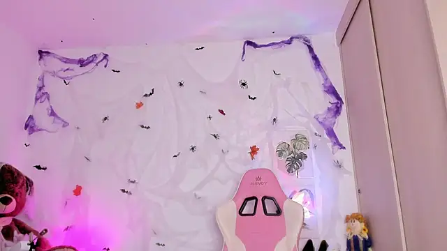 Susy spark online show from October 30, 11:50 pm