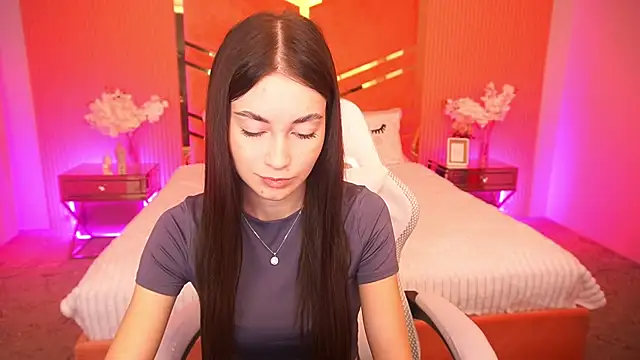 CherryyLulu online show from November 4, 8:41 am