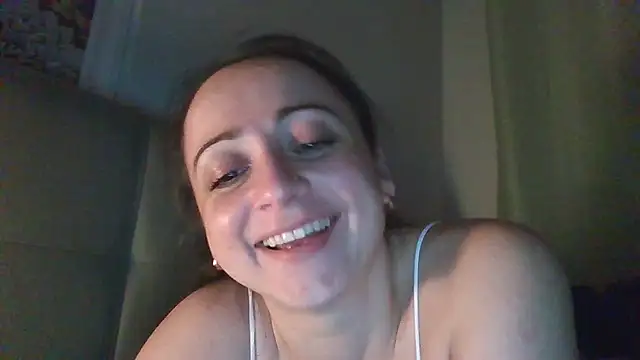 Snapshot of Avylith chatting on October 1, 8:58 pm Avylith online show from October 1, 8:58 pm