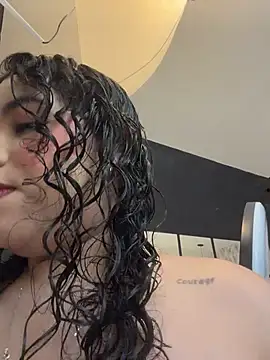 krisstenSantos online show from December 1, 12:09 pm