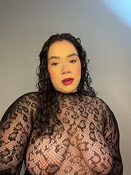 krisstenSantos online show from January 15, 2:01 pm